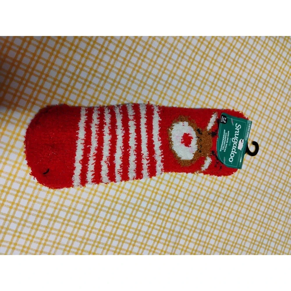 Kids size 7 Fuzzy socks Rudolf Snugadoo  Non Skid Bottom